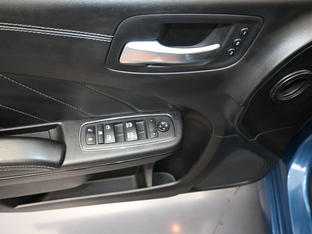 Used 2021 Dodge Charger R/T w/ Plus Group RWD image 11