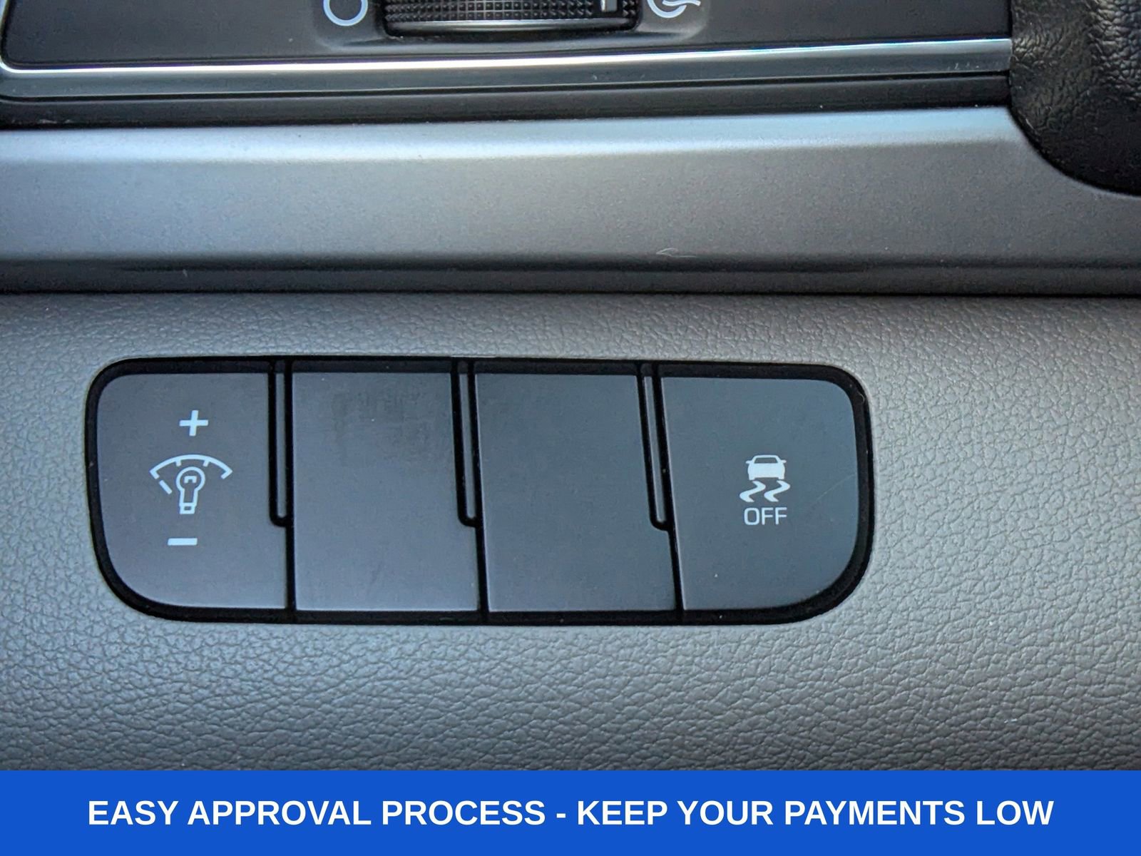 Used 2017 Hyundai Elantra SE image 37