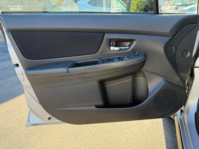 Used 2013 Subaru Crosstrek 2.0i Premium AWD/4WD image 9