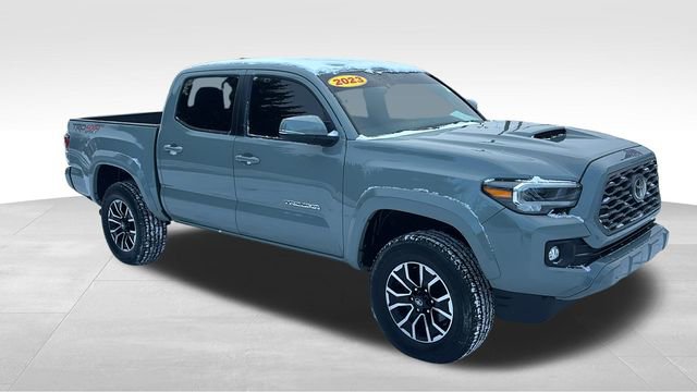 Used 2023 Toyota Tacoma TRD Sport w/ Technology Package image 30