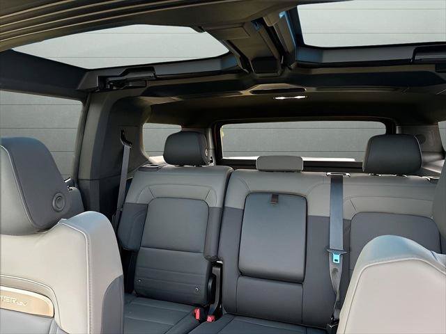 New 2024 GMC Hummer EV 3X w/ LPO, Illumination Package AWD/4WD image 13