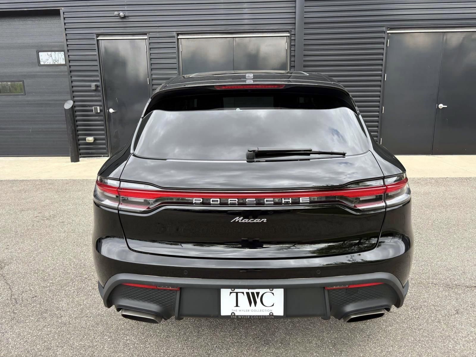 Certified 2023 Porsche Macan AWD/4WD image 9