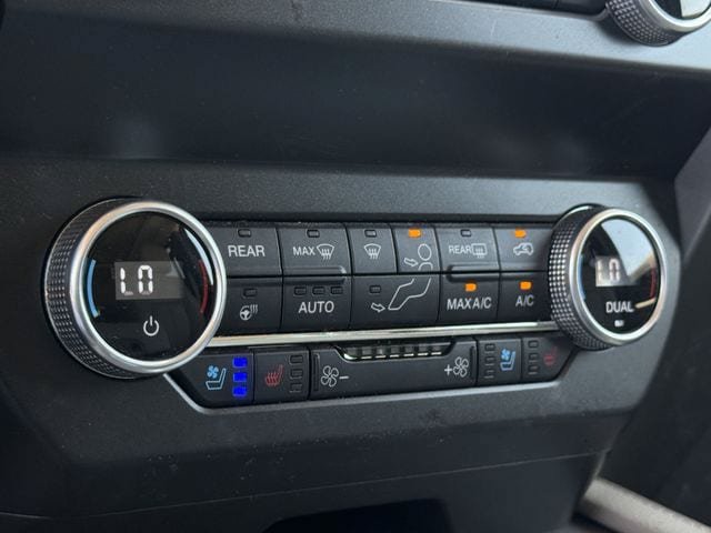 Used 2021 Ford Expedition Max XLT AWD/4WD image 19