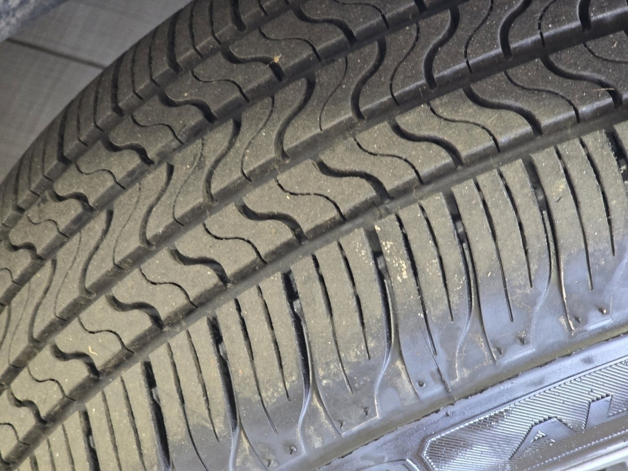 Used 2023 Honda CR-V EX-L image 11