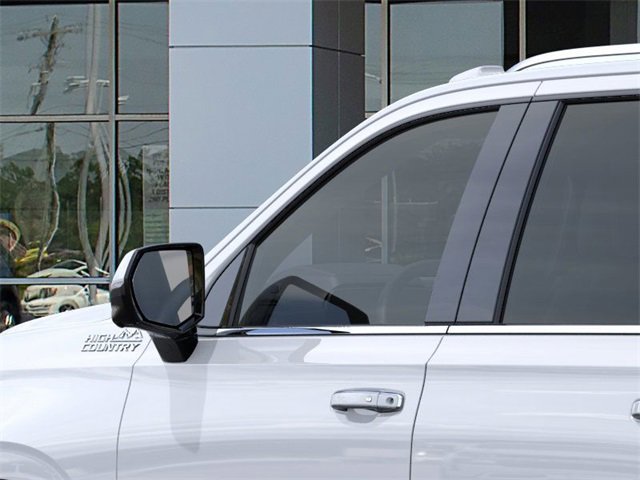 New 2026 Chevrolet Suburban High Country image 12