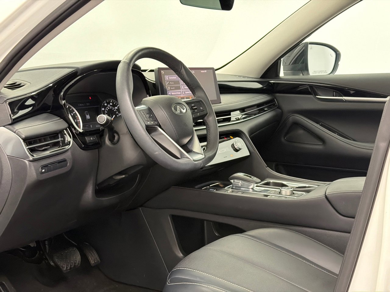 Used 2023 INFINITI QX60 Pure image 15