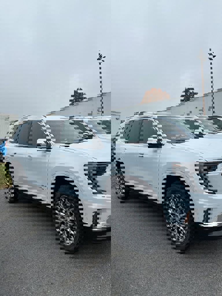 New 2026 GMC Acadia Denali w/ Super Cruise Package image 31