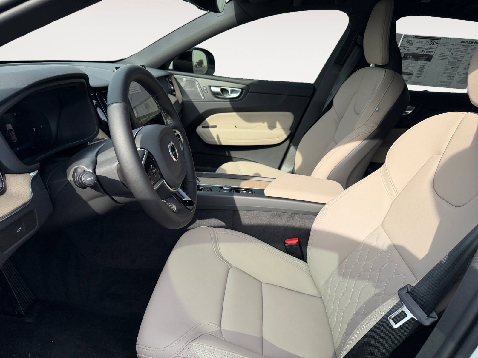 New 2026 Volvo XC60 B5 Plus w/ Protection Package Premier image 9