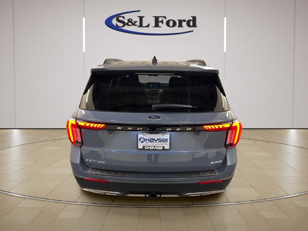 New 2026 Ford Explorer Active w/ Active Comfort Package AWD/4WD image 3