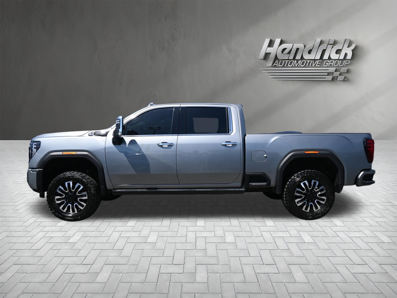 Used 2025 GMC Sierra 2500 Denali Ultimate w/ Max Trailering Package image 10