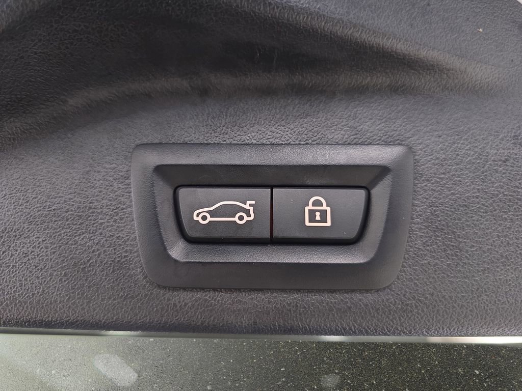 Used 2023 BMW X5 xDrive40i w/ Premium Package image 28