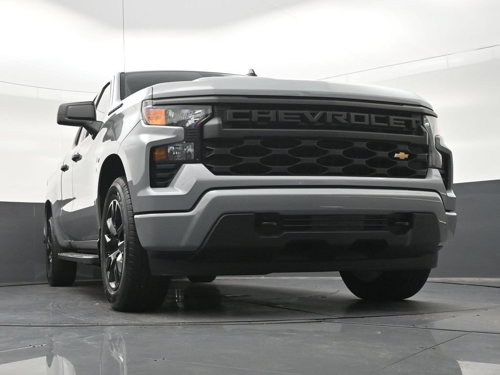 Used 2025 Chevrolet Silverado 1500 Custom RWD image 29