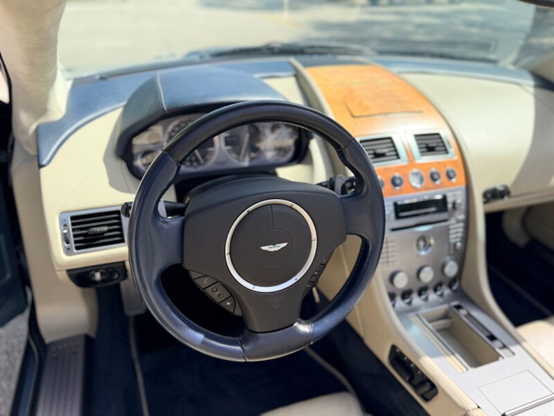 Used 2007 Aston Martin DB9 Volante RWD image 46