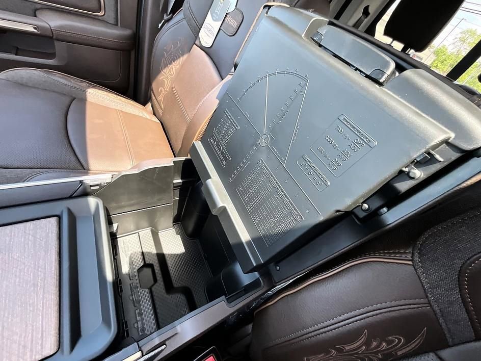 New 2026 RAM 3500 Longhorn AWD/4WD image 28