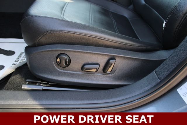 Used 2017 Volkswagen Passat 1.8T R-Line image 3