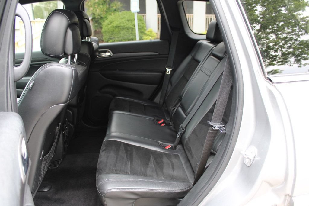 Used 2017 Jeep Grand Cherokee Altitude RWD image 27
