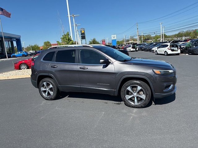 Used 2019 Jeep Cherokee Limited image 4
