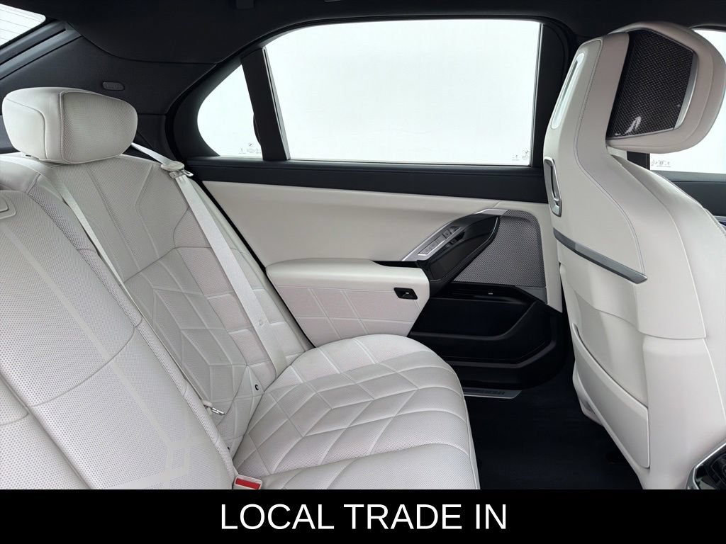 Used 2025 BMW 760i xDrive AWD/4WD image 17