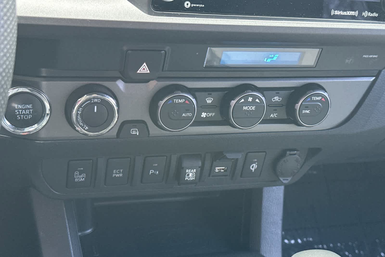 Used 2022 Toyota Tacoma TRD Off-Road w/ Technology Package AWD/4WD image 20