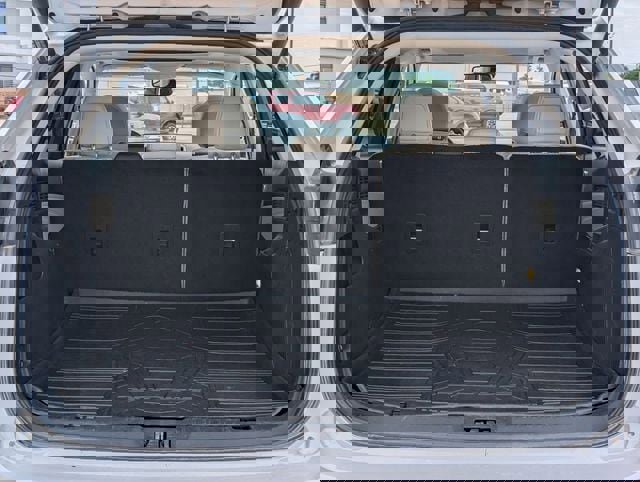 Used 2018 Ford Edge Titanium w/ Equipment Group 301A FWD image 29