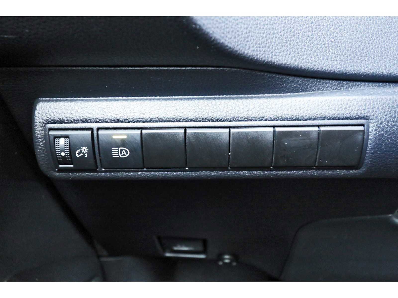 Used 2024 Toyota Corolla LE image 19