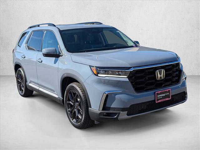 New 2025 Honda Pilot Touring image 6
