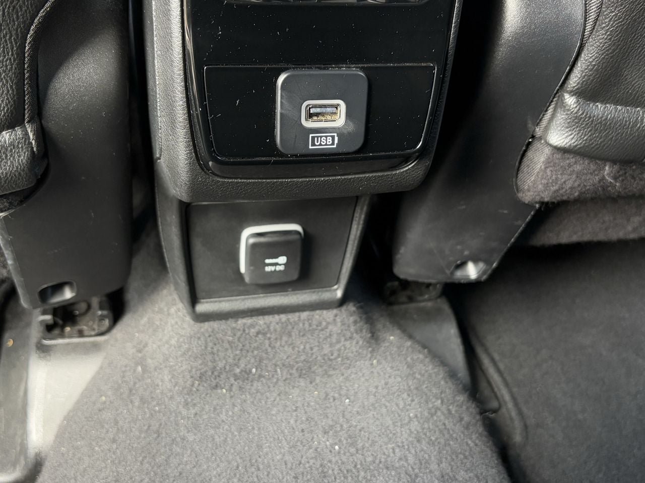 Used 2024 Jeep Compass Latitude AWD/4WD image 24
