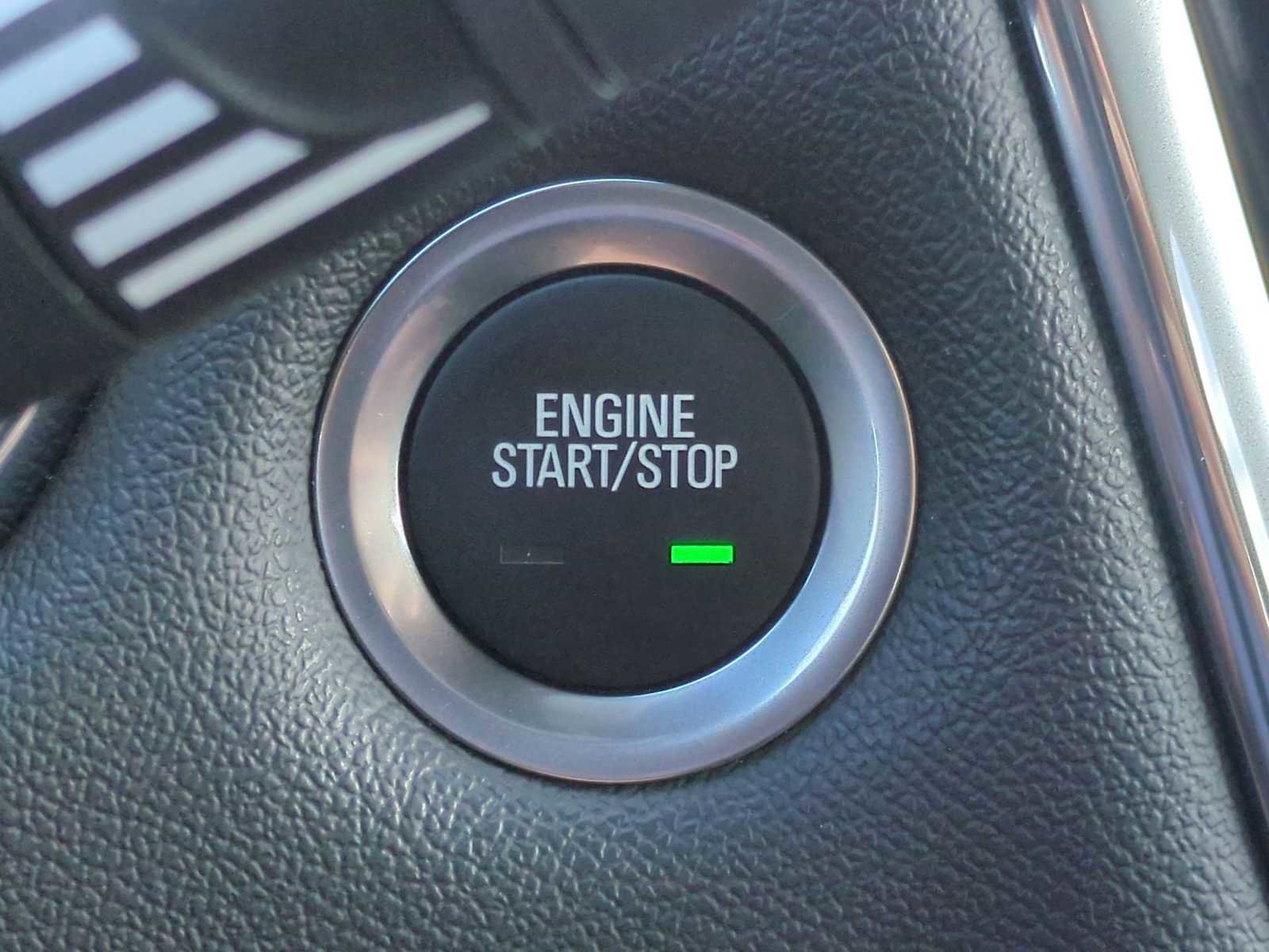 Used 2023 Chevrolet Traverse Premier image 17