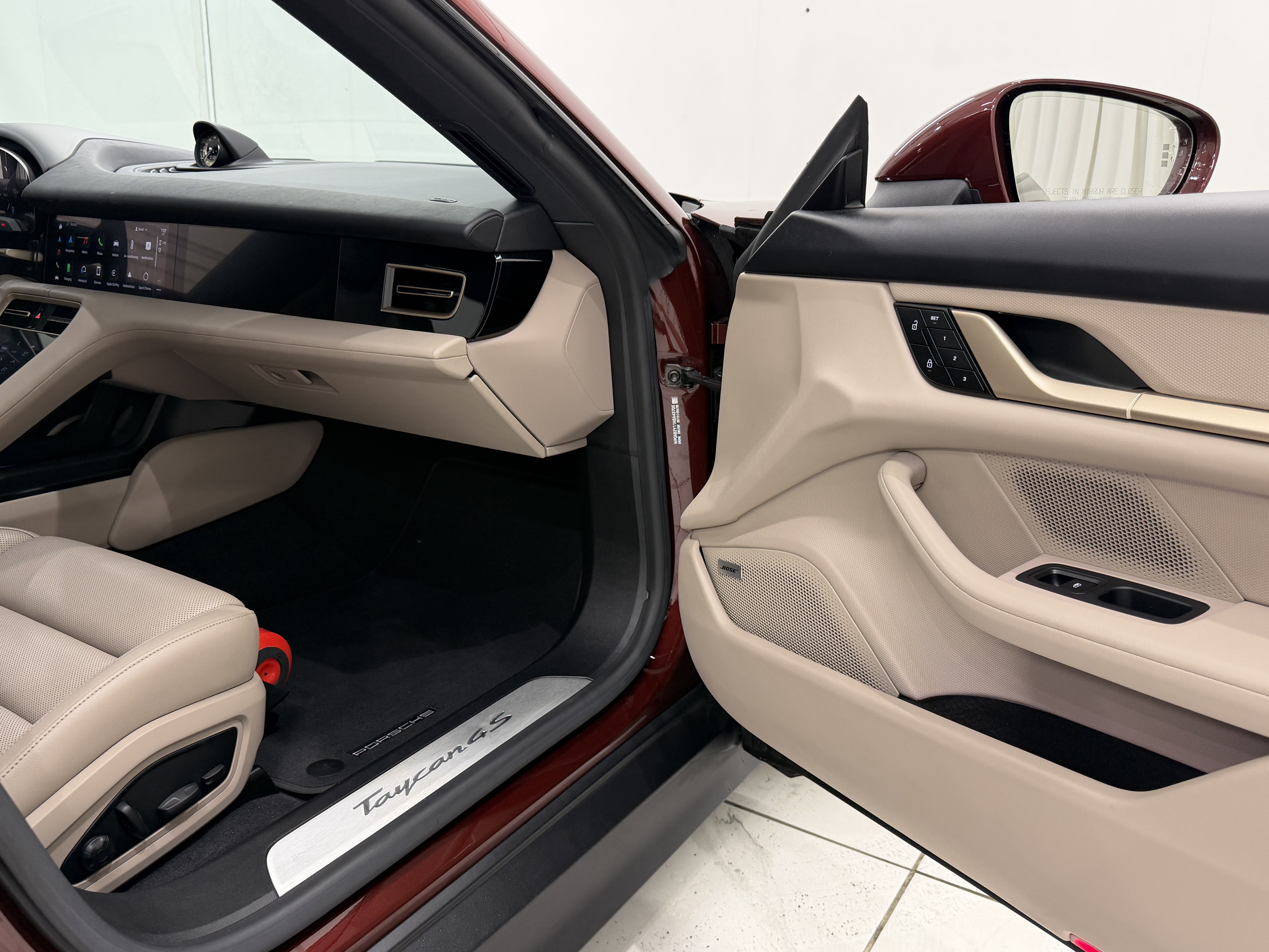Certified 2022 Porsche Taycan 4S AWD/4WD image 21