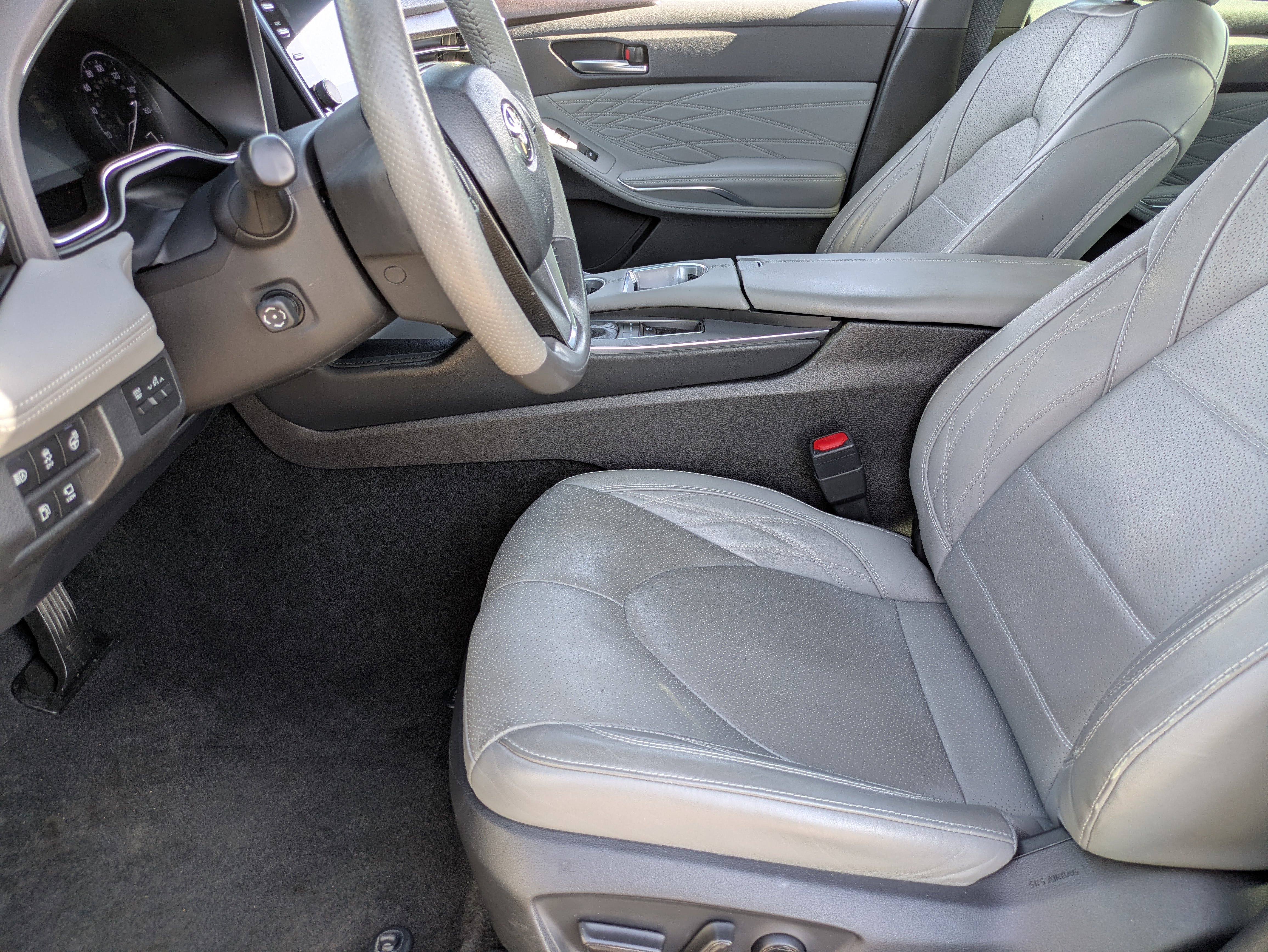 Used 2019 Toyota Avalon Limited w/ Advanced Safety Package image 16