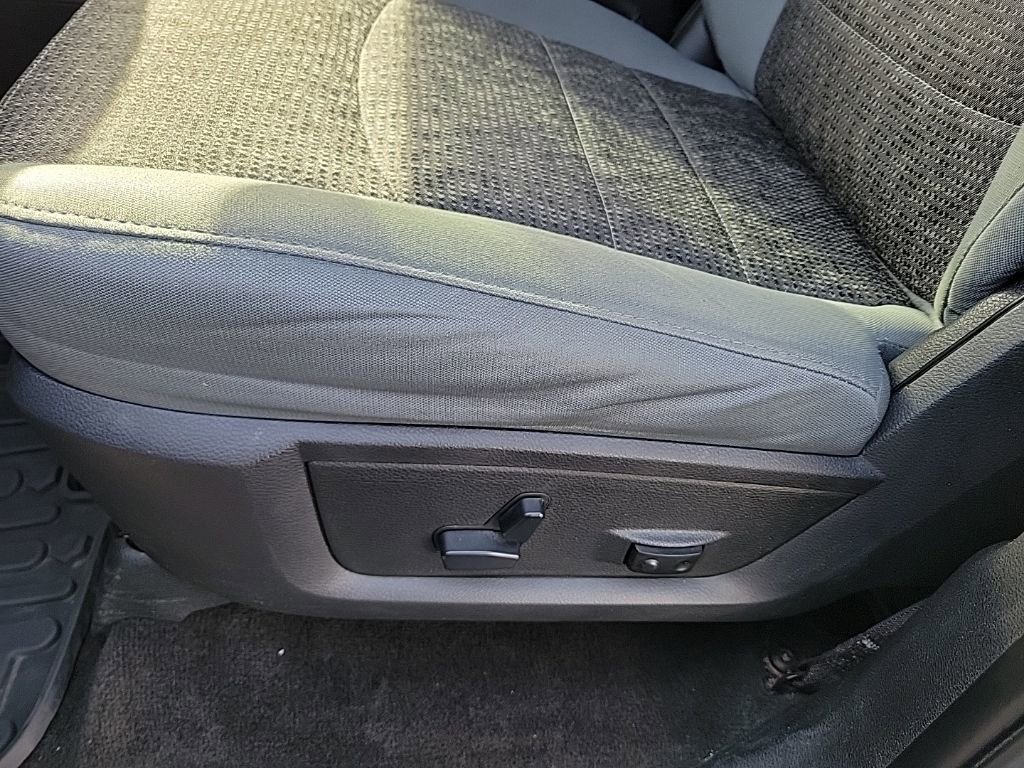 Used 2017 RAM 2500 Big Horn image 9