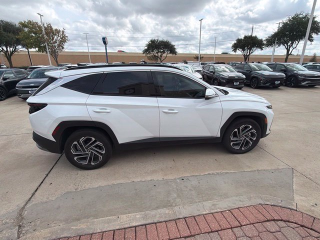 Certified 2025 Hyundai Tucson Limited AWD/4WD image 5