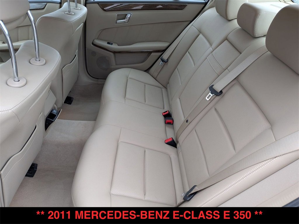 Used 2011 Mercedes-Benz E 350 4MATIC Sedan image 3