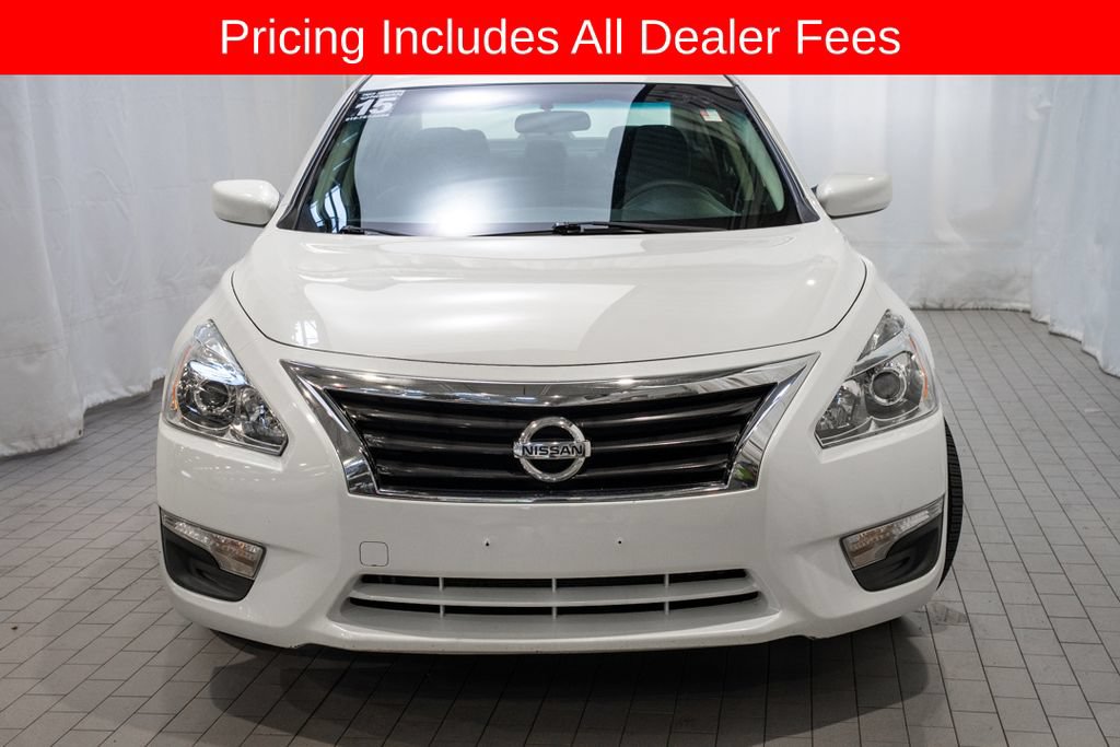Used 2015 Nissan Altima 2.5 S w/ Power Driver Seat Package FWD image 2