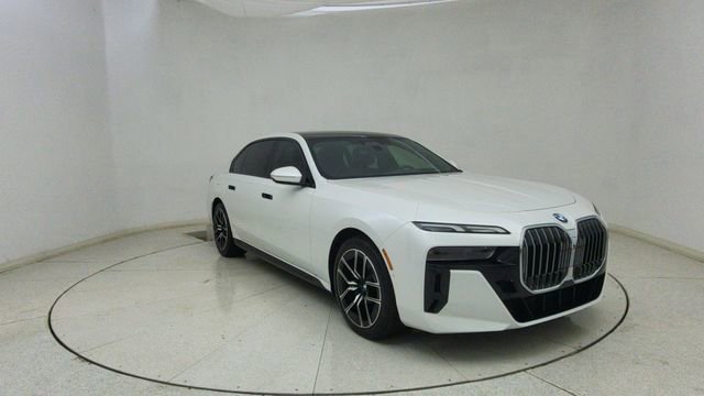 Used 2025 BMW 740i image 63