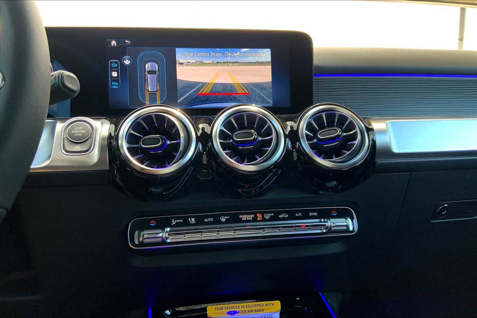 New 2025 Mercedes-Benz GLB 250 image 12