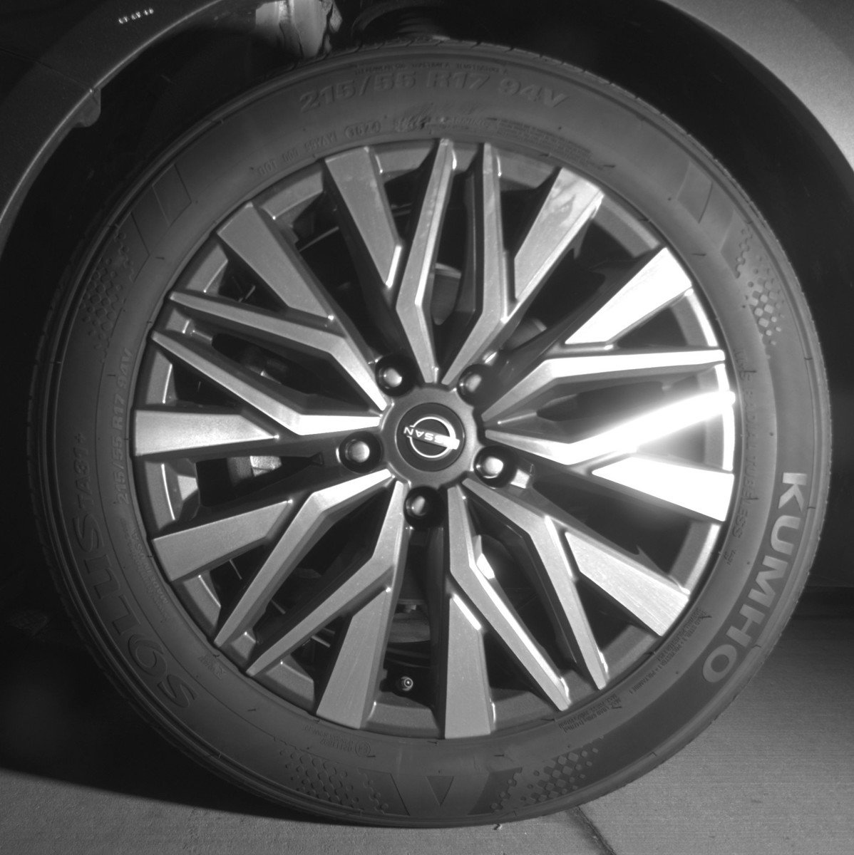 Used 2025 Nissan Altima 2.5 SV image 12