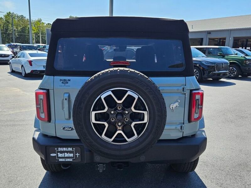 Used 2024 Ford Bronco Outer Banks image 11