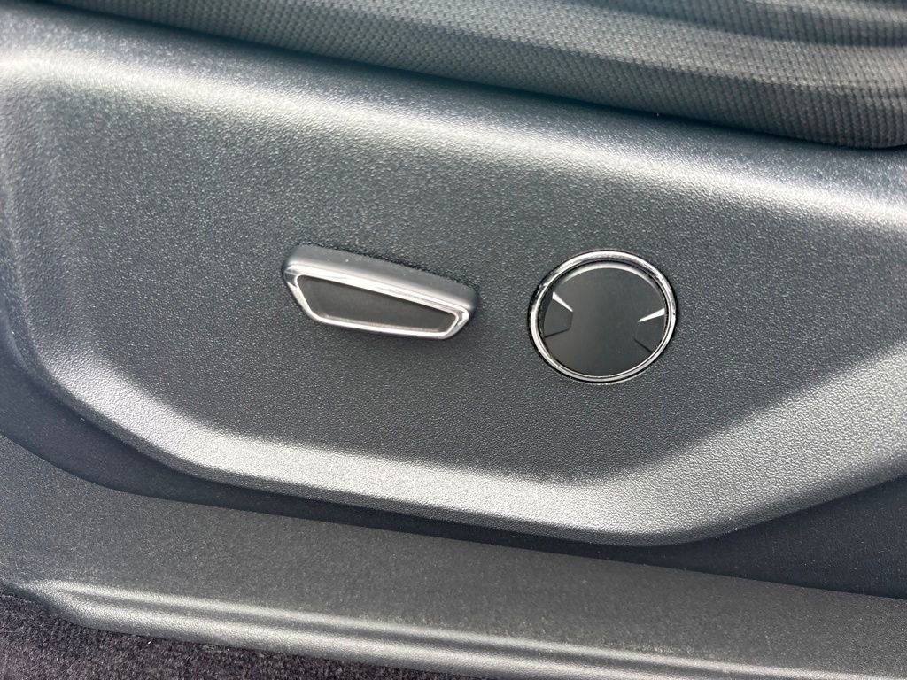 Used 2015 Ford F150 XLT w/ Equipment Group 301A Mid image 29