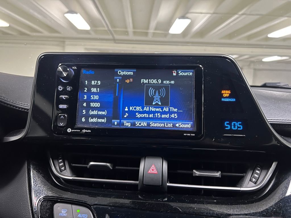 Certified 2018 Toyota C-HR XLE image 26