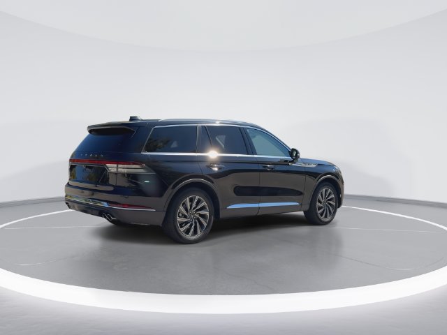 New 2026 Lincoln Aviator 2WD image 8