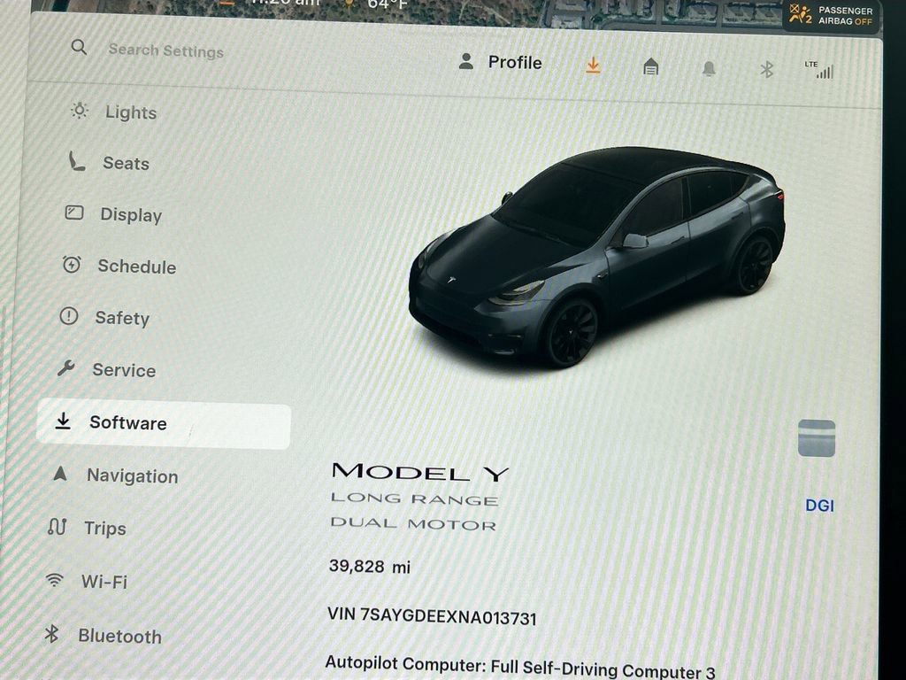 Used 2022 Tesla Model Y Long Range image 33