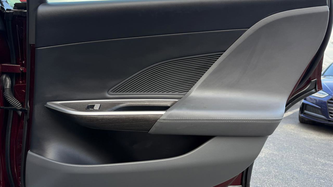 Used 2024 Lucid Air Touring image 35