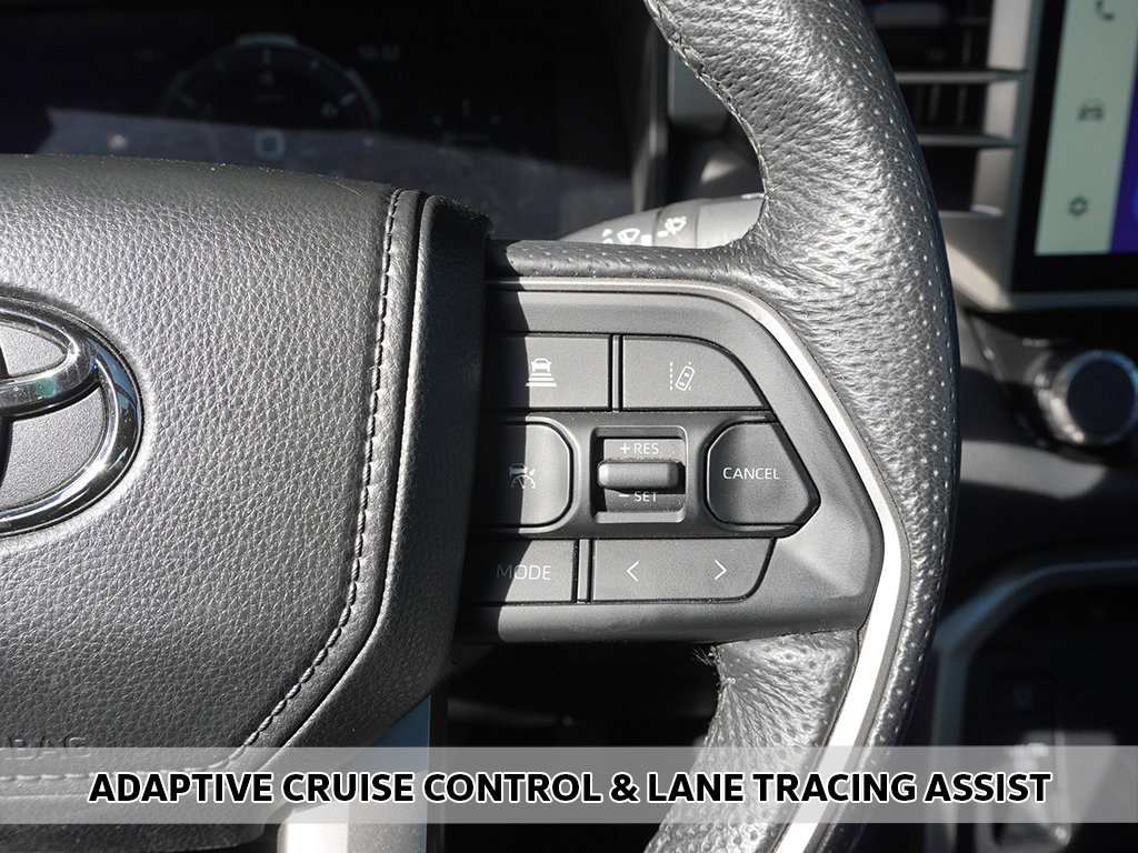 Used 2025 Toyota Tundra Limited AWD/4WD image 4