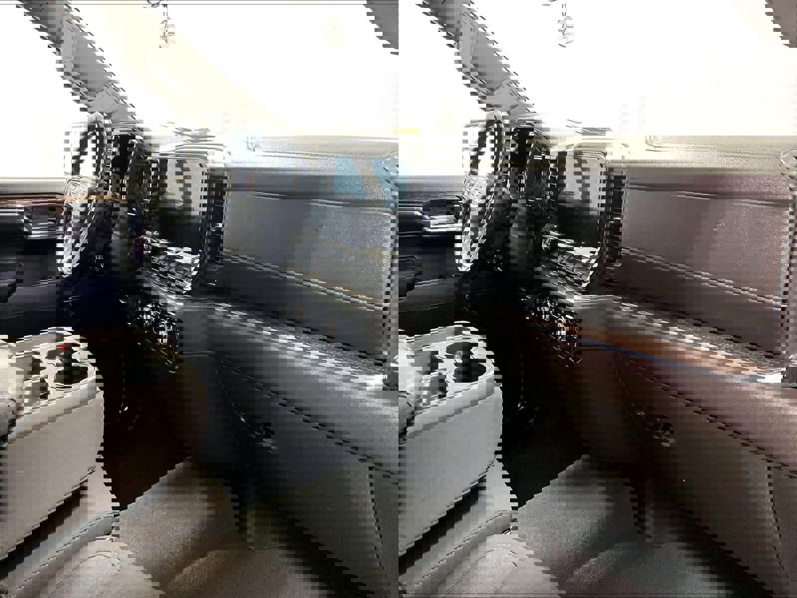 Used 2023 GMC Sierra 1500 Elevation image 14