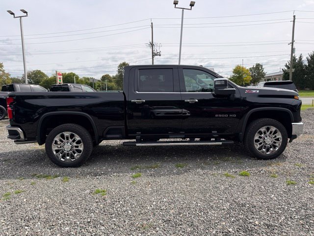 New 2026 Chevrolet Silverado 2500 LTZ w/ LTZ Convenience Package AWD/4WD image 13