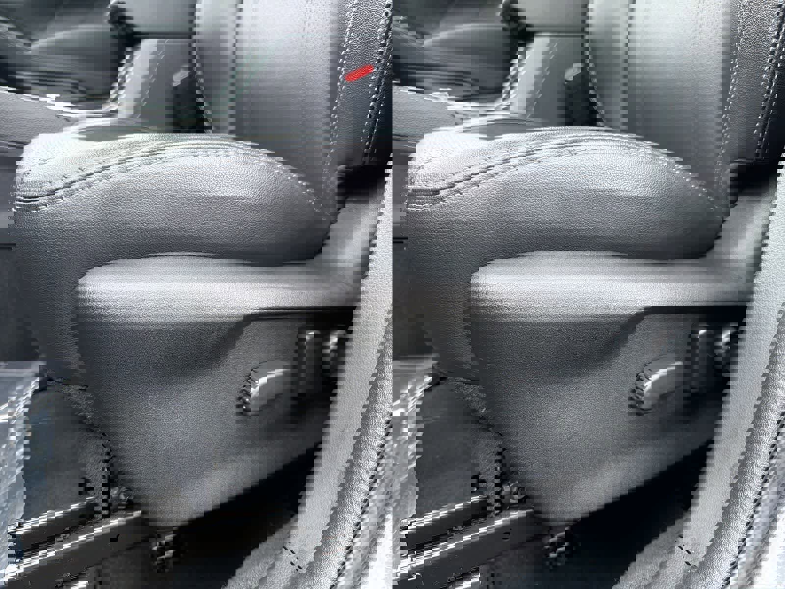 Certified 2023 Subaru Forester Touring AWD/4WD image 18