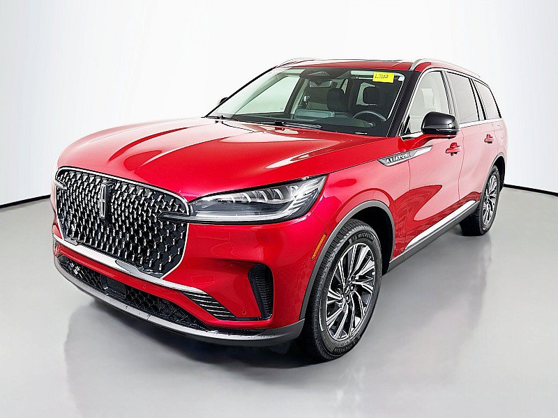 New 2026 Lincoln Aviator AWD image 3