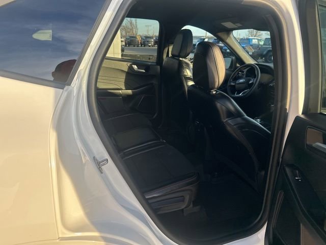 Used 2023 Ford Escape ST-Line image 14