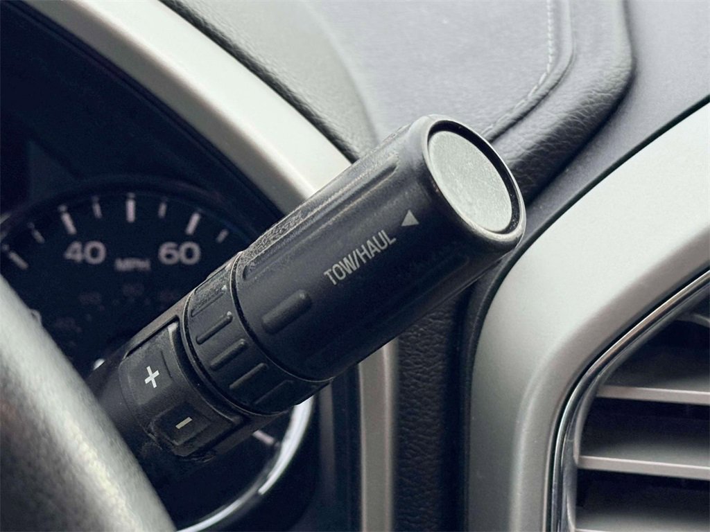 Used 2017 Ford F350 Lariat w/ Chrome Package image 19